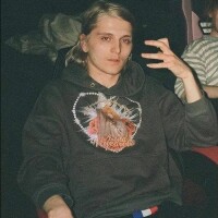 Платина, Lil Krystal – Притон